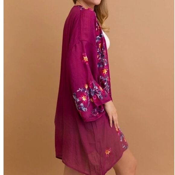 Lightweight Boho Festival Floral Embroidered Anemone Kimono Fuchsia - Picture 3 of 5